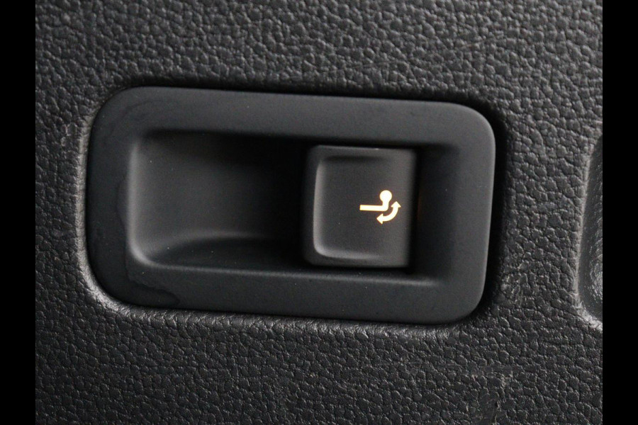 Volkswagen Arteon Shooting Brake 1.4 TSI eHybrid R-Line Business+ | SOH 91,1% | Panoramadak | Trekhaak | Stoelverwarming | Matrix LED | Carplay | Sfeerverlichting | Adaptive cruise | Leder/Alcantara | PHEV | Plug In
