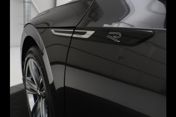 Volkswagen Arteon Shooting Brake 1.4 TSI eHybrid R-Line Business+ | SOH 91,1% | Panoramadak | Trekhaak | Stoelverwarming | Matrix LED | Carplay | Sfeerverlichting | Adaptive cruise | Leder/Alcantara | PHEV | Plug In