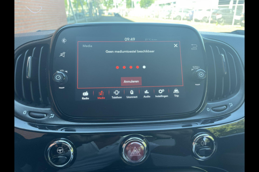Fiat 500C 1.0 Hybrid 69pk Dolcevita | Navigatie | Apple Carplay/Android Auto | Parkeersensor achter | Cruise Control | Climatronic