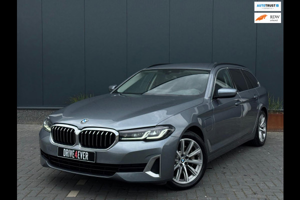 BMW 5 Serie Touring 530e High Executive NAVI | LEDER | LED | CRUISE CONTROL | SPORTVELGEN