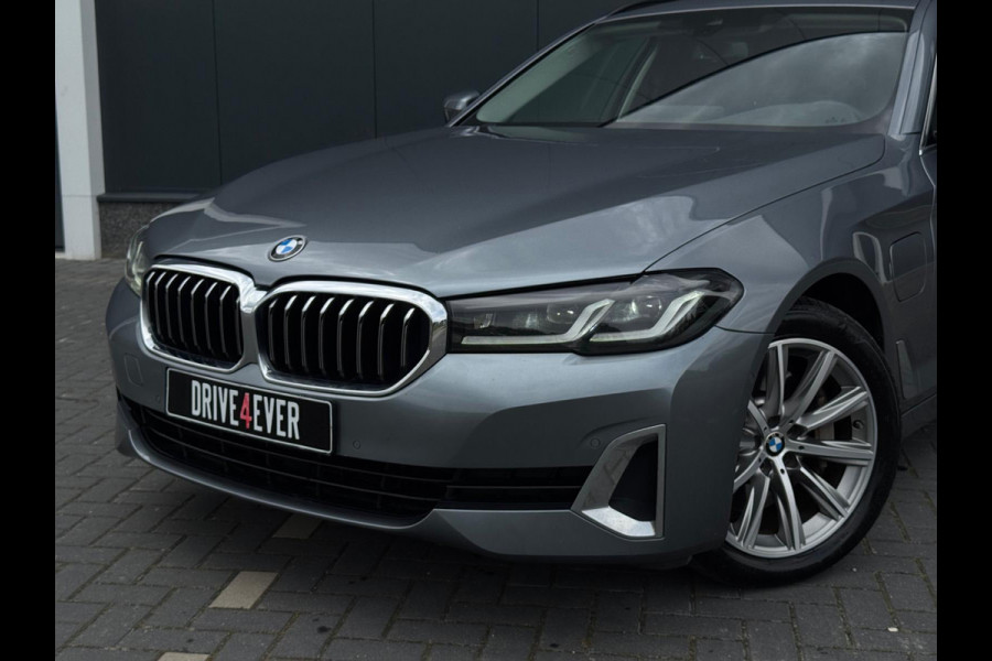 BMW 5 Serie Touring 530e High Executive NAVI | LEDER | LED | CRUISE CONTROL | SPORTVELGEN