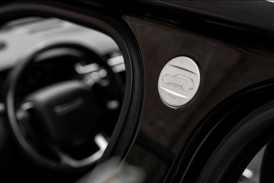 Land Rover Range Rover Velar 2.0 P250 Turbo AWD R-Dynamic SE 250 PK Camera Meridian Keyless Stoel/stuurverw. 20''