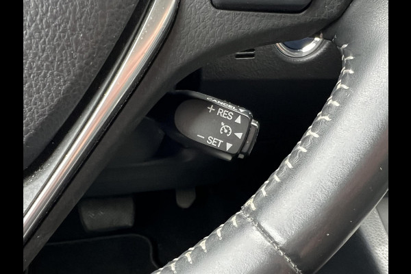 Toyota Auris 1.8 Hybrid Dynamic | Cruisecontrol, Keyless, Climate control, Navigatie