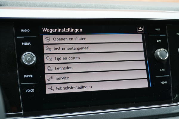 Volkswagen Polo 1.0 TSI Highline DSG + NAVI / STOELVERWARMING / ACC