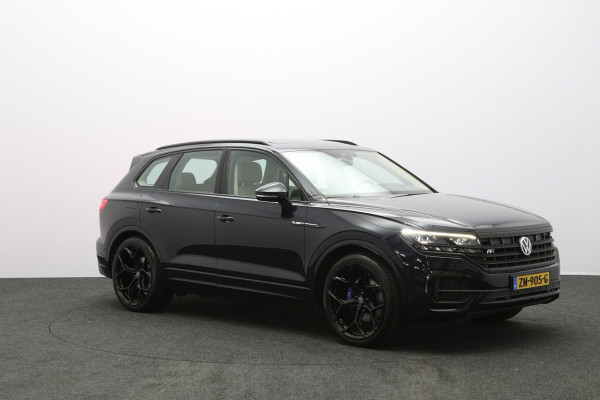 Volkswagen Touareg 3.0 TDI 286 PK R-Line, Luchtvering, Trekhaak, Panoramadak, Adap. Cruise Control