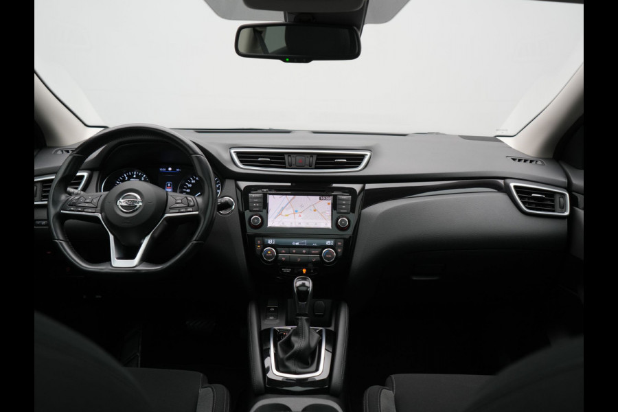 Nissan QASHQAI 1.3 DIG-T N-Connecta 160pk | Trekhaak Afn. | Panodak | 360 Camera | Stoelverwarming | Keyless | Apple Carplay | Navigatie | Cruise Control |