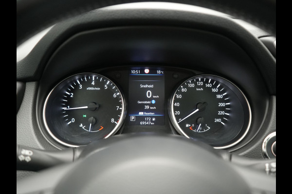 Nissan QASHQAI 1.3 DIG-T N-Connecta 160pk | Trekhaak Afn. | Panodak | 360 Camera | Stoelverwarming | Keyless | Apple Carplay | Navigatie | Cruise Control |