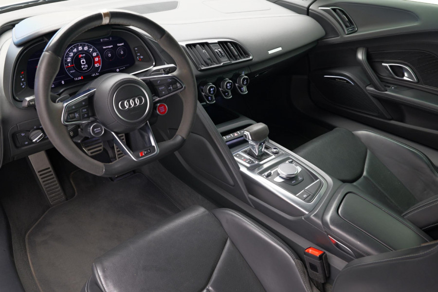Audi R8 5.2 RWD |Carbon|Camera|Bang&Olufsen|