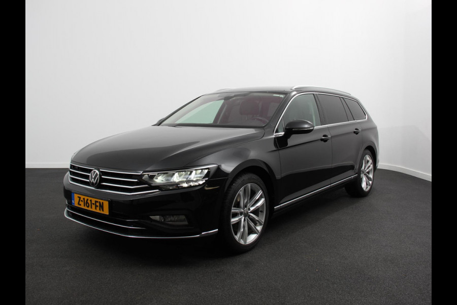 Volkswagen Passat Variant 1.5 TSI 150 pk DSG Elegance High Navigatie Apple Carplay/Android Auto Parkeersensoren Camera Elektrische achterklep Adaptieve Cruise Control Virtual Cockpit Afneembare trekhaak Ledverlichting Bestuurderstoel elektrisch