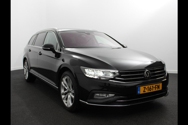 Volkswagen Passat Variant 1.5 TSI 150 pk DSG Elegance High Navigatie Apple Carplay/Android Auto Parkeersensoren Camera Elektrische achterklep Adaptieve Cruise Control Virtual Cockpit Afneembare trekhaak Ledverlichting Bestuurderstoel elektrisch