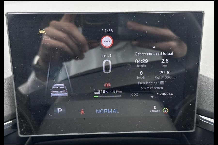 MG MG 4 Electric luxury SOH 97%|360 CAMERA| 7 JAAR MG GARANTIE T/M 02-2031| ELEK. STOEL| DODE HOEK SENSOR| STOEL + STUURVERWARMING| ADAPTIVE CRUISE CONTROL