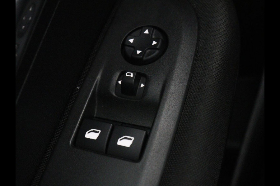 Peugeot e-208 EV Active 50 kWh | SOH 92,2% | Stoelverwarming | Carplay | Climate control | Bluetooth | Cruise control | Keyless start