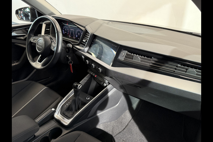 Audi A1 Sportback 25 TFSI epic Apple carplay 17LMV  Cruise Control ACC 24 Maanden garantie* (Vraag naar de voorwaarden)