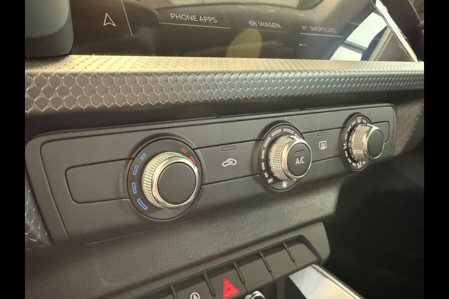 Audi A1 Sportback 25 TFSI epic Apple carplay 17LMV  Cruise Control ACC 24 Maanden garantie* (Vraag naar de voorwaarden)