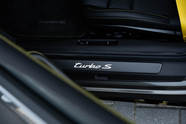 Porsche 911 Cabrio 3.6 Turbo S - Origineel NL | Sport Chrono + | Burmester | Lift | Stoelkoeling