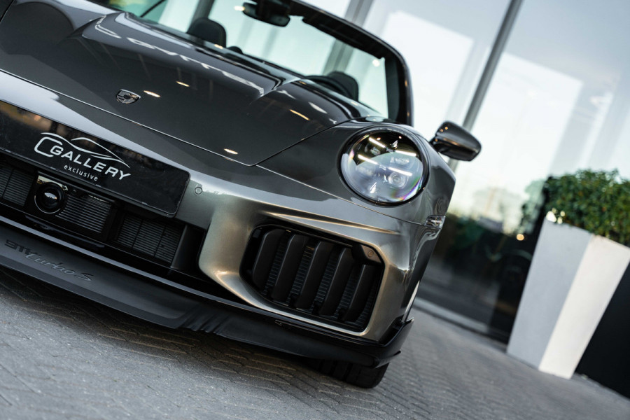 Porsche 911 Cabrio 3.6 Turbo S - Origineel NL | Sport Chrono + | Burmester | Lift | Stoelkoeling