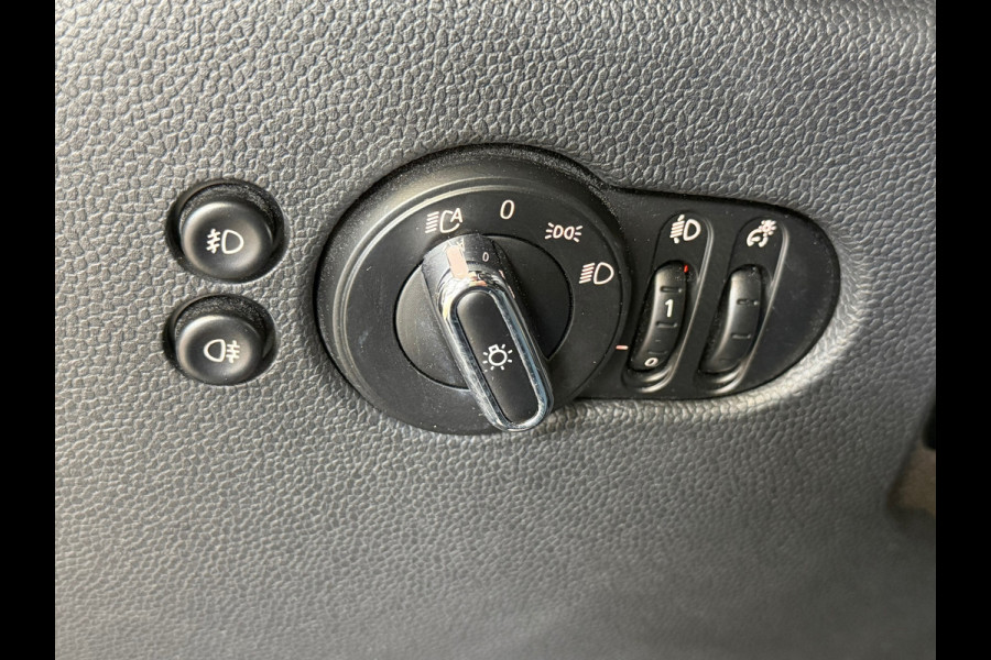 MINI 5-deurs 1.5 Cooper AUT. NAVIGATIE PDC STOELVERWARMING APPLE CARPLAY CRUISE USB KEYLESS-GO