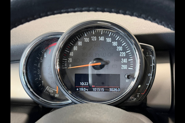 MINI 5-deurs 1.5 Cooper AUT. NAVIGATIE PDC STOELVERWARMING APPLE CARPLAY CRUISE USB KEYLESS-GO