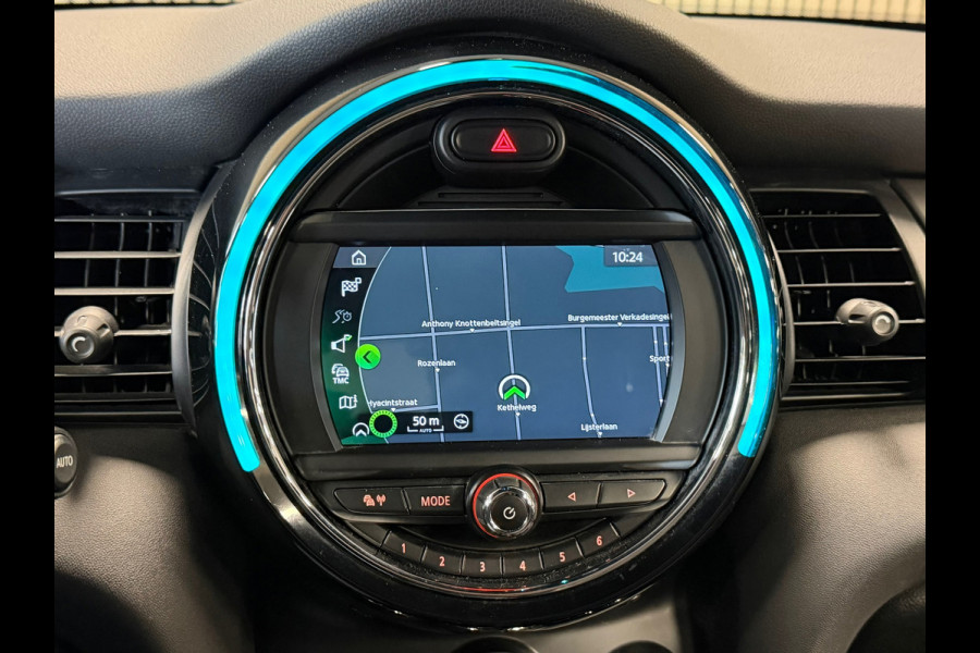 MINI 5-deurs 1.5 Cooper AUT. NAVIGATIE PDC STOELVERWARMING APPLE CARPLAY CRUISE USB KEYLESS-GO