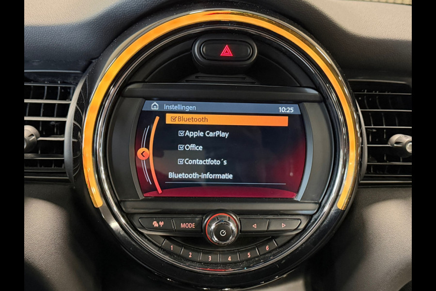 MINI 5-deurs 1.5 Cooper AUT. NAVIGATIE PDC STOELVERWARMING APPLE CARPLAY CRUISE USB KEYLESS-GO