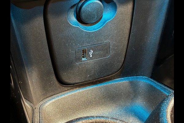 MINI 5-deurs 1.5 Cooper AUT. NAVIGATIE PDC STOELVERWARMING APPLE CARPLAY CRUISE USB KEYLESS-GO