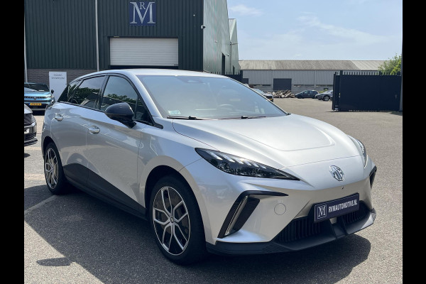 MG Mg4 electric Luxury 64 kWh 360 CAMERA| 7 JAAR MG GARANTIE T/M 07-2031| ELEK. STOEL| DODE HOEK SENSOR| STOEL + STUURVERWARMING| ADAPTIVE CRUISE CONTROL