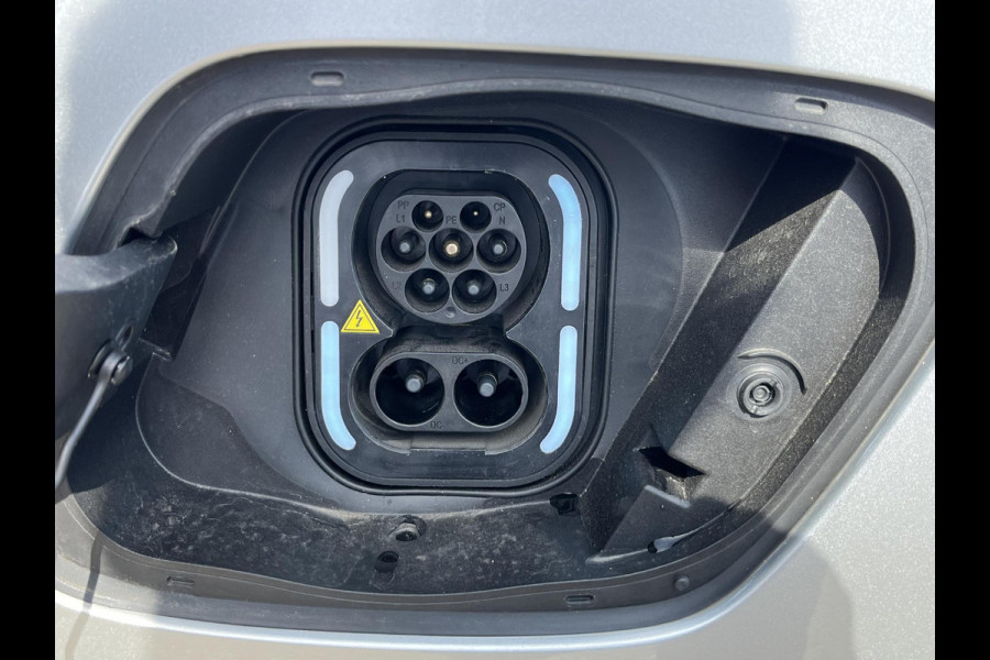 MG Mg4 electric Luxury 64 kWh 360 CAMERA| 7 JAAR MG GARANTIE T/M 07-2031| ELEK. STOEL| DODE HOEK SENSOR| STOEL + STUURVERWARMING| ADAPTIVE CRUISE CONTROL