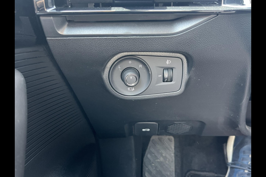 MG Mg4 electric Luxury 64 kWh 360 CAMERA| 7 JAAR MG GARANTIE T/M 07-2031| ELEK. STOEL| DODE HOEK SENSOR| STOEL + STUURVERWARMING| ADAPTIVE CRUISE CONTROL