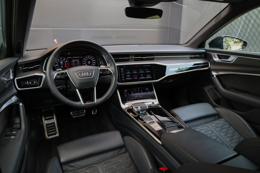 Audi RS6 Avant RS 6 TFSI quattro | DYNAMIC PLUS | KERAMISCH | CARBON | HUD | B&O | KOELING | NIGHTVISION | 4WIELSTURING |