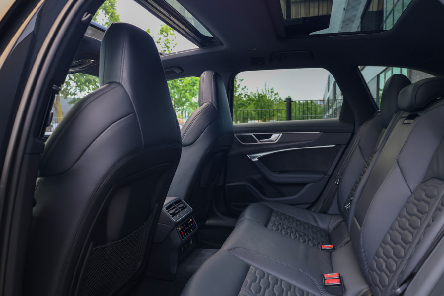 Audi RS6 Avant RS 6 TFSI quattro | DYNAMIC PLUS | KERAMISCH | CARBON | HUD | B&O | KOELING | NIGHTVISION | 4WIELSTURING |