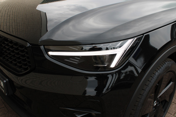 Volvo XC40 2.0 B3 Plus Black Edition | Panoramadak | 360 Camera | H&K | 20'' | Google