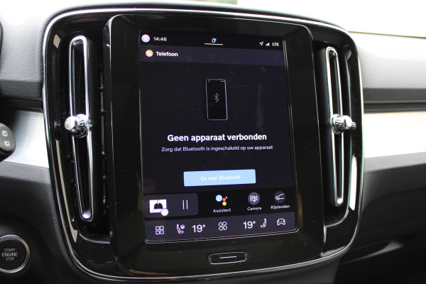 Volvo XC40 2.0 B3 Plus Black Edition | Panoramadak | 360 Camera | H&K | 20'' | Google