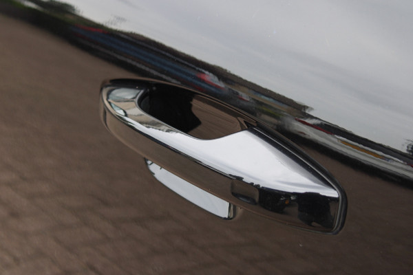 Volvo XC40 2.0 B3 Plus Black Edition | Panoramadak | 360 Camera | H&K | 20'' | Google