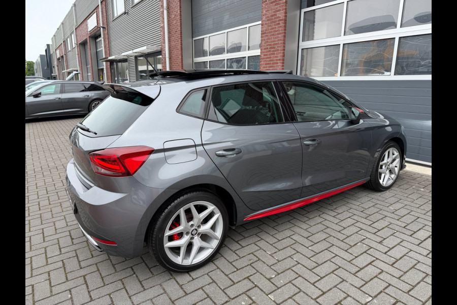 Seat Ibiza 1.0 TSI DSG FR LED Pano Alcantara Carplay Camera