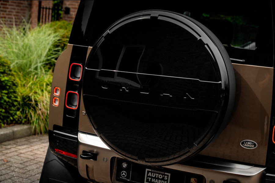 Land Rover Defender 110 P400e 110 X-Dynamic 404 PK URBAN Luchtvering Trekhaak 360 Camera Meridian 22''
