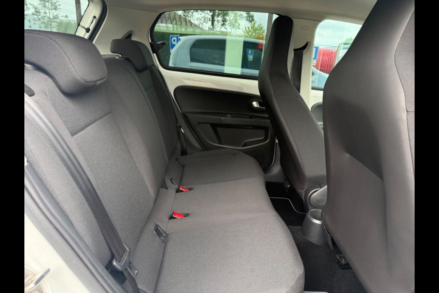 Volkswagen up! 1.0 R-Line - Winterpakket - Navi - Airco - Black Pack