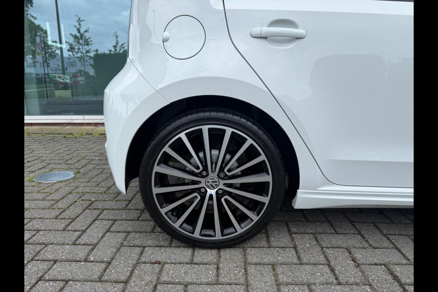 Volkswagen up! 1.0 R-Line - Winterpakket - Navi - Airco - Black Pack