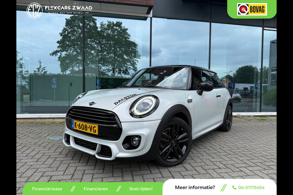 MINI Mini 1.5 Cooper Dalston Edition - Navi - Climate - Winterpakket - Org.NL