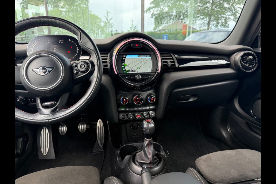 MINI Mini 1.5 Cooper Dalston Edition - Navi - Climate - Winterpakket - Org.NL