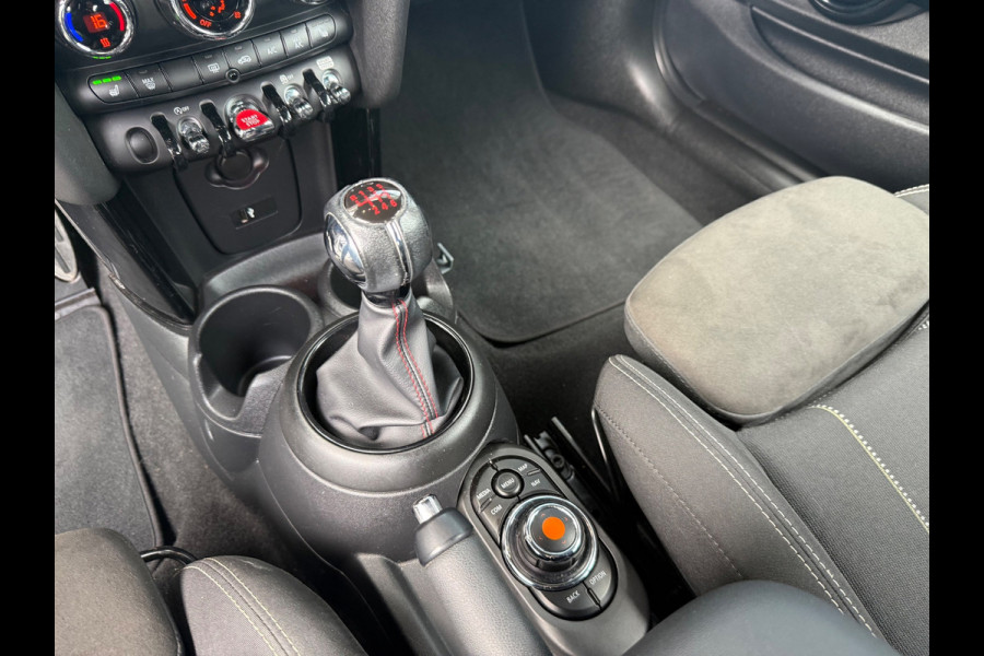 MINI Mini 1.5 Cooper Dalston Edition - Navi - Climate - Winterpakket - Org.NL