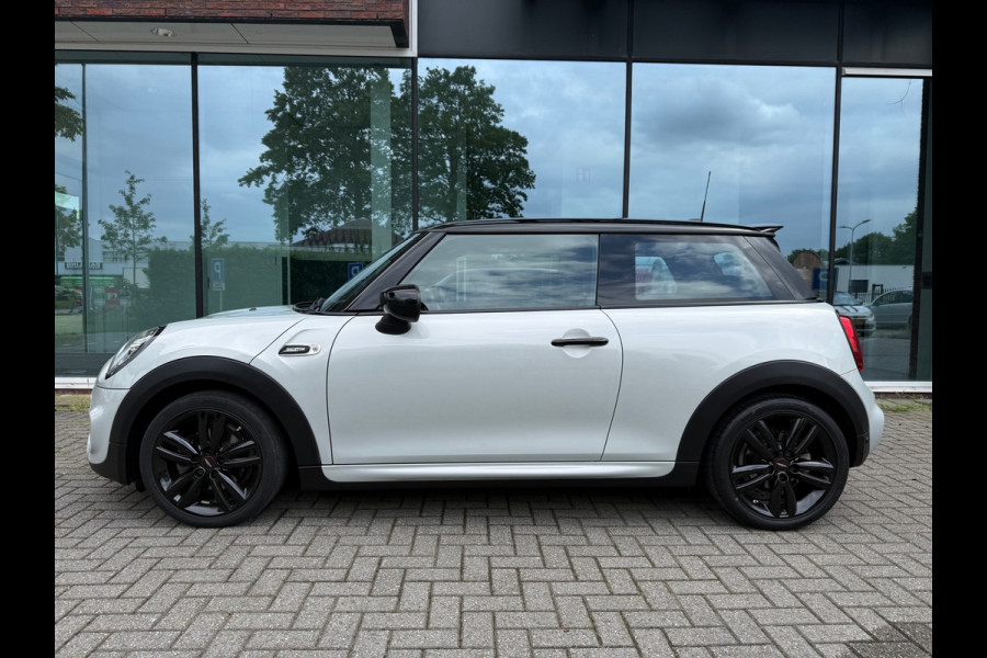 MINI Mini 1.5 Cooper Dalston Edition - Navi - Climate - Winterpakket - Org.NL
