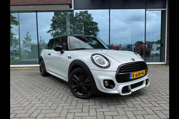 MINI Mini 1.5 Cooper Dalston Edition - Navi - Climate - Winterpakket - Org.NL
