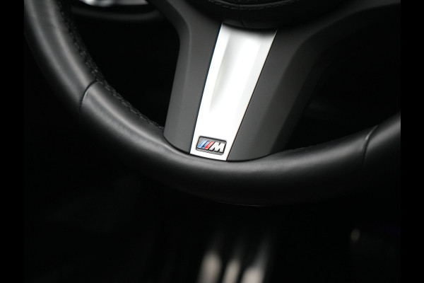 BMW iX3 M Sport 80 kWh 286pk Dealer O.H. | Trekhaak Af Fabriek | Panodak | Head Up | 360 Camera | Harman / Kardon | Lederen Sportstoelen Memory & Verwarmd | Keyless | Blis | Sfeerverlichting | 20"L.M | Adaptive LED |