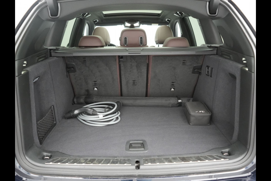 BMW iX3 M Sport 80 kWh 286pk Dealer O.H. | Trekhaak Af Fabriek | Panodak | Head Up | 360 Camera | Harman / Kardon | Lederen Sportstoelen Memory & Verwarmd | Keyless | Blis | Sfeerverlichting | 20"L.M | Adaptive LED |