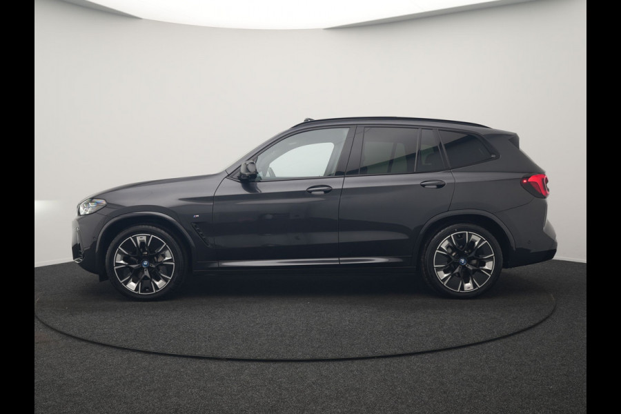 BMW iX3 M Sport 80 kWh 286pk Dealer O.H. | Panodak | Adaptive Cruise | Head Up | 360 Camera | Harman / Kardon | Lederen Sportstoelen Memory & Verwarmd | Keyless | Blis | Stuur Verwarmd | Sfeerverlichting | Apple Carplay | 20"L.M |