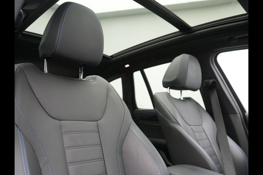 BMW iX3 M Sport 80 kWh 286pk Dealer O.H. | Panodak | Adaptive Cruise | Head Up | 360 Camera | Harman / Kardon | Lederen Sportstoelen Memory & Verwarmd | Keyless | Blis | Stuur Verwarmd | Sfeerverlichting | Apple Carplay | 20"L.M |