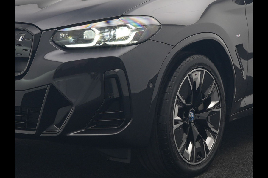 BMW iX3 M Sport 80 kWh 286pk Dealer O.H. | Panodak | Adaptive Cruise | Head Up | 360 Camera | Harman / Kardon | Lederen Sportstoelen Memory & Verwarmd | Keyless | Blis | Stuur Verwarmd | Sfeerverlichting | Apple Carplay | 20"L.M |