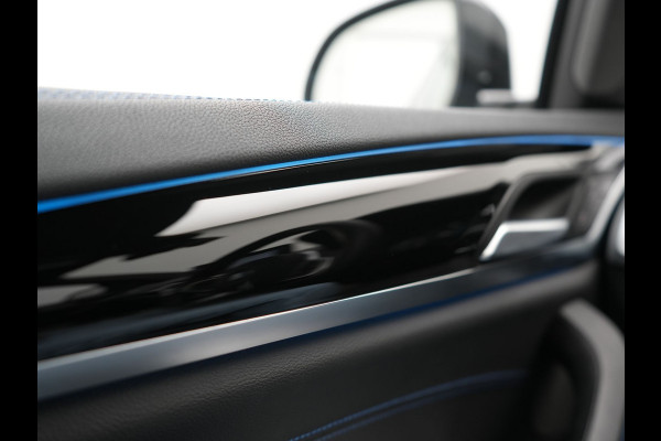 BMW iX3 M Sport 80 kWh 286pk Dealer O.H. | Panodak | Adaptive Cruise | Head Up | 360 Camera | Harman / Kardon | Lederen Sportstoelen Memory & Verwarmd | Keyless | Blis | Stuur Verwarmd | Sfeerverlichting | Apple Carplay | 20"L.M |