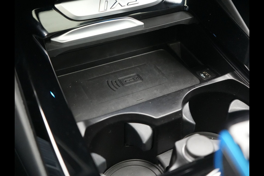 BMW iX3 M Sport 80 kWh 286pk Dealer O.H. | Panodak | Adaptive Cruise | Head Up | 360 Camera | Harman / Kardon | Lederen Sportstoelen Memory & Verwarmd | Keyless | Blis | Stuur Verwarmd | Sfeerverlichting | Apple Carplay | 20"L.M |