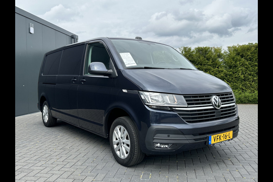 Volkswagen Transporter 2.0 TDI HIGHLINE / STARLIGHT BLUE METALLIC / L2H1 / TREKHAAK / CAMERA / CRUISE / AIRCO